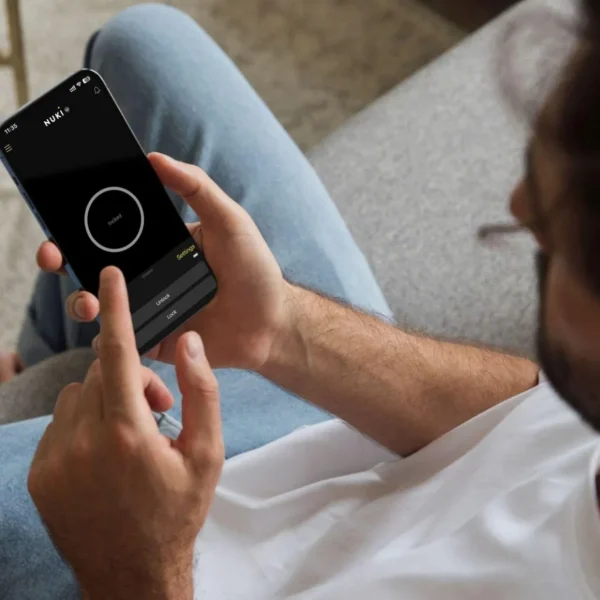 Serrure connectée Smart Lock (4e Génération)